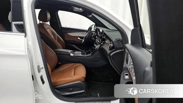 Mercedes-Benz GLC-Class X253 2020 Белый из Кореи, фото 2