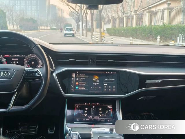 Audi A6 (import) 2021 Черный из Китая, фото 2