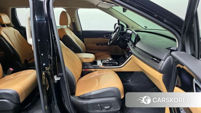 Kia Carnival 4th generation 2022 Черный из Кореи, фото 2