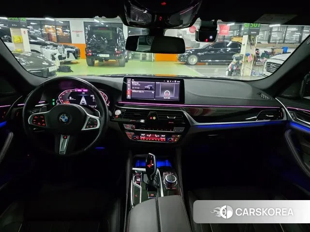 BMW 5 Series (G30) 2022 Черный из Кореи, фото 2