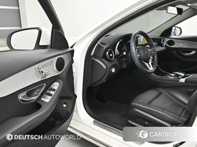 Mercedes-Benz C-Class W205 2020 Белый из Кореи, фото 2