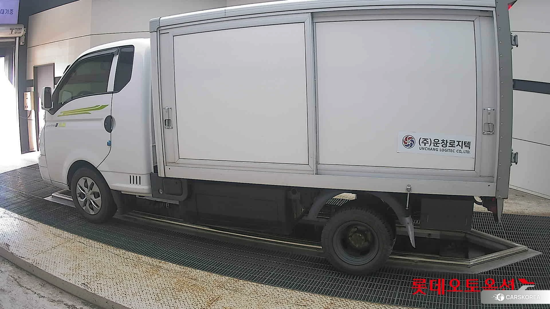 Hyundai Porter II electric 2021 Белый из Кореи, фото 2