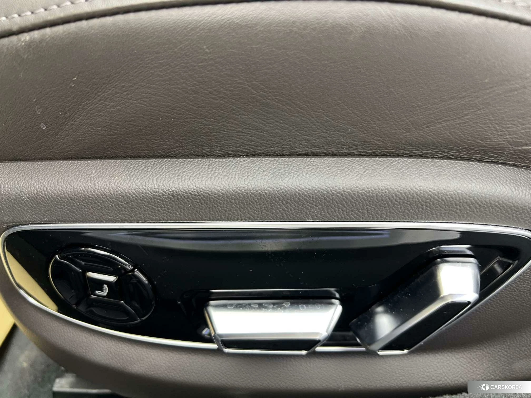 Audi A8 2023 Черный из Китая, фото 2
