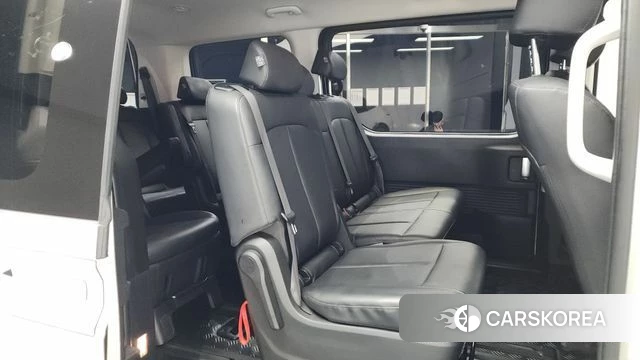 Hyundai Staria 2024 Белый из Кореи, фото 2