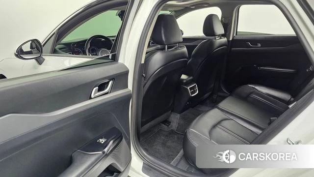 Kia K5 3rd generation 2022 Белый из Кореи, фото 2