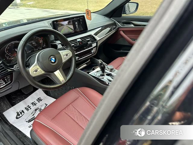 BMW 5 series 2024 Черный из Китая, фото 2