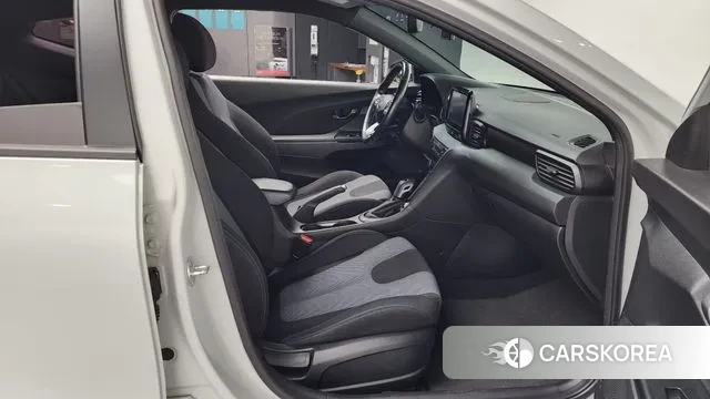 Hyundai Veloster (JS) 2018 Белый из Кореи, фото 2