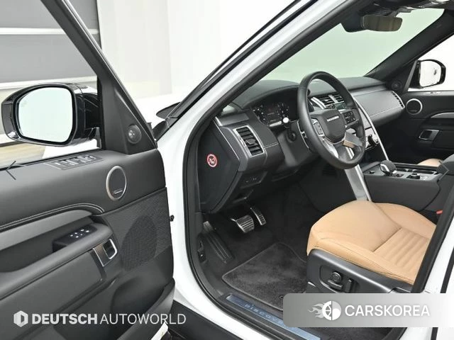 Land Rover Discovery 5 2025 Белый из Кореи, фото 2