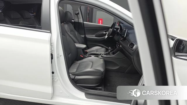 Hyundai i30 (PD) 2018 Белый из Кореи, фото 2