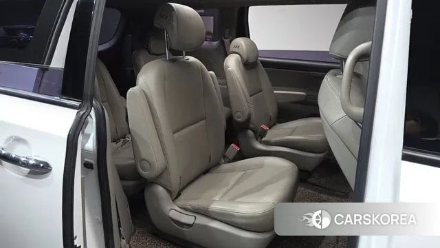 Kia The New Carnival 2018 Белый из Кореи, фото 2