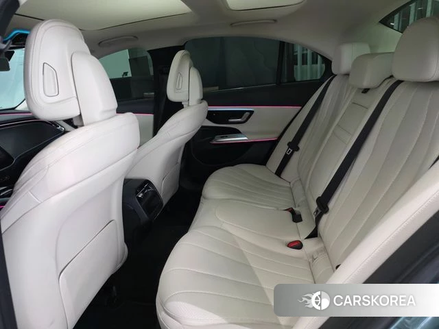 Mercedes-Benz E-Class W214 2025 Синий нефрит из Кореи, фото 2