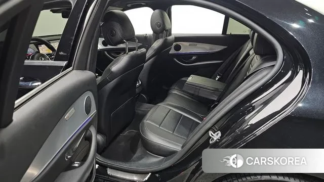 Mercedes-Benz E-Class W213 2019 Черный из Кореи, фото 2