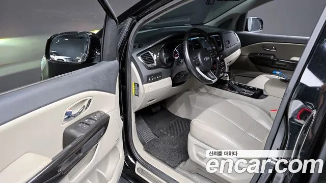Kia The New Carnival 2019 Черный из Кореи, фото 2