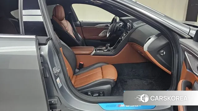BMW 8 Series (G15) 2022 Серебристо-серый из Кореи, фото 2