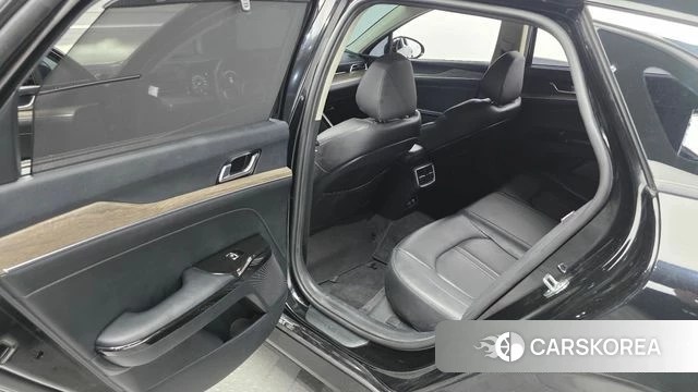 Kia K5 3rd generation 2023 Черный из Кореи, фото 2