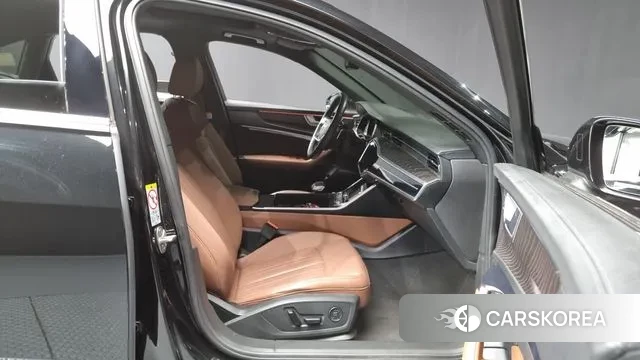 Audi A6 (C8) 2023 Черный из Кореи, фото 2