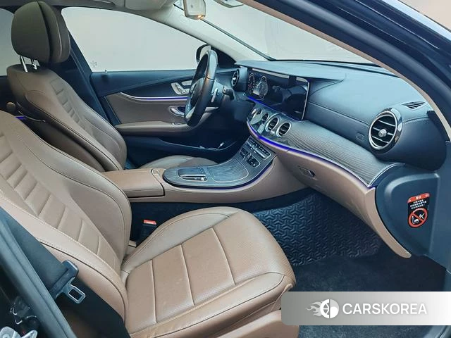 Mercedes-Benz E-class 2020 Черный из Китая, фото 2