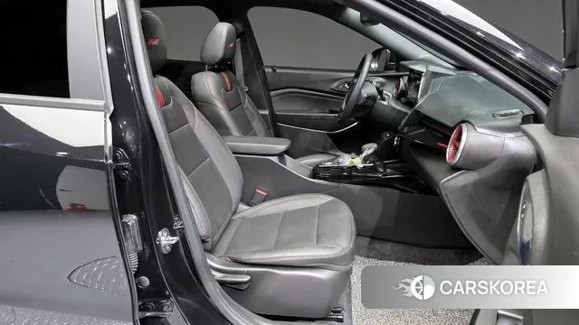 Chevrolet (GM Daewoo) Trax Crossover 2023 Черный из Кореи, фото 2