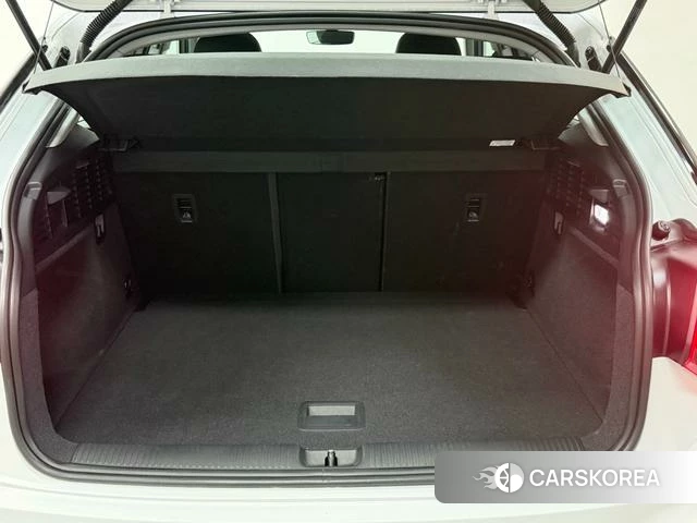 Audi Q2L 2025 Белый из Китая, фото 2