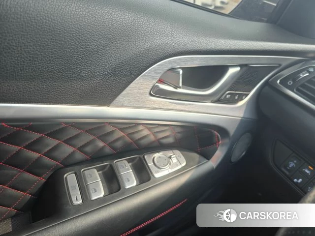 Genesis G70 2018 Небесно-голубой из Кореи, фото 2