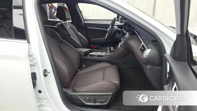 Genesis The New G70 2023 Белый из Кореи, фото 2