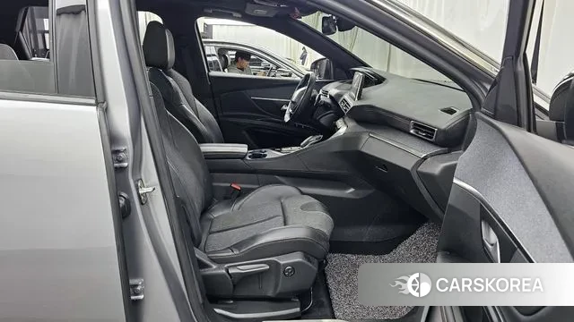 Peugeot 5008 second generation 2019 Серебряный из Кореи, фото 2