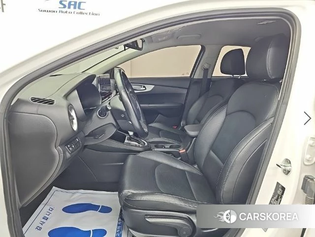 Kia The New K3 2nd generation 2021 Белый из Кореи, фото 2