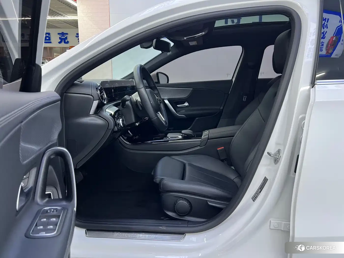 Mercedes-Benz A-Class 2023 Белый из Китая, фото 2