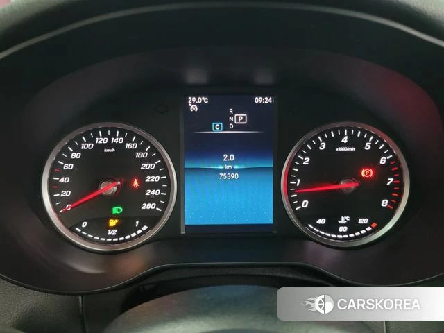 Mercedes-Benz C-Class W205 2020 Белый из Кореи, фото 2