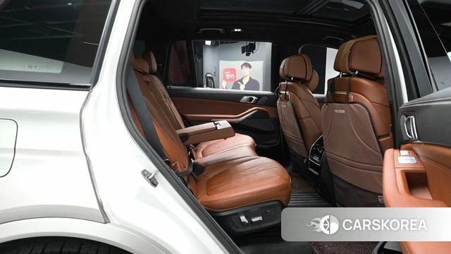 BMW X7 (G07) 2025 Белый из Кореи, фото 2