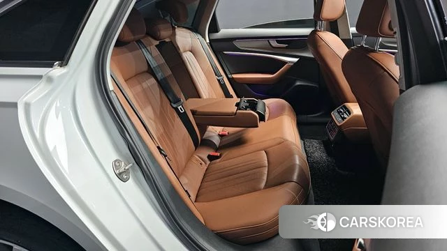 Audi A6 (C8) 2020 Белый из Кореи, фото 2