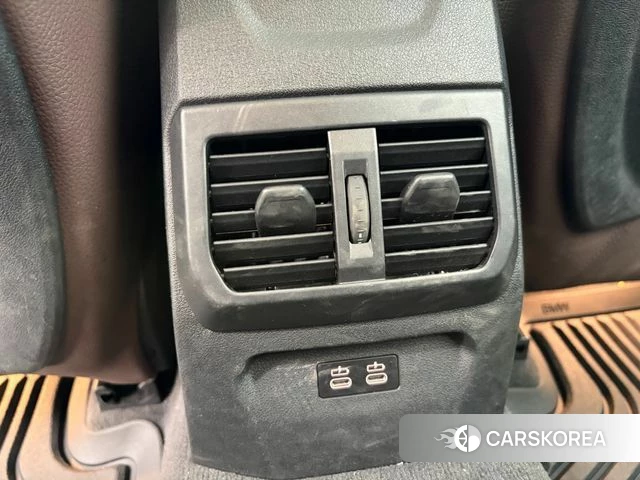 BMW 1 Series (F40) 2020 Белый из Кореи, фото 2