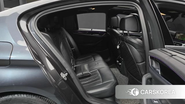 BMW 5 Series (G30) 2019 Серый из Кореи, фото 2