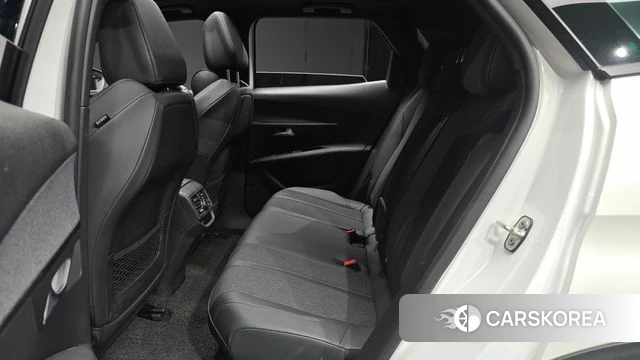 Peugeot 3008 second generation 2019 Белый из Кореи, фото 2