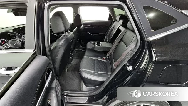 Kia Seltos 2022 Черный из Кореи, фото 2