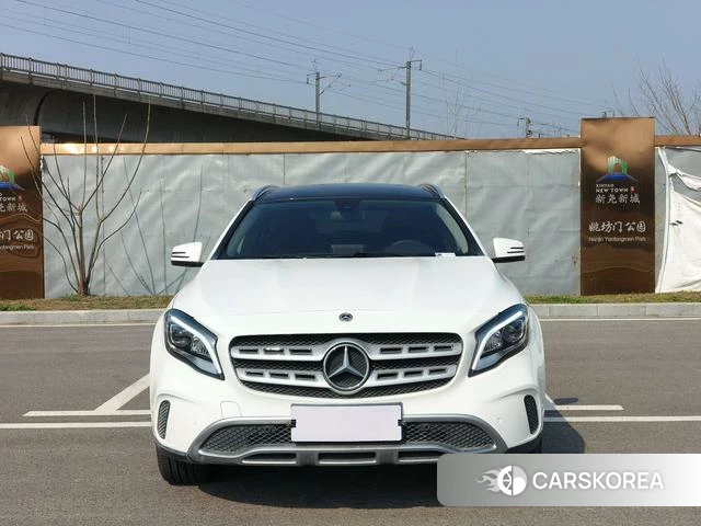 Mercedes-Benz GLA 2018 Белый из Китая, фото 2