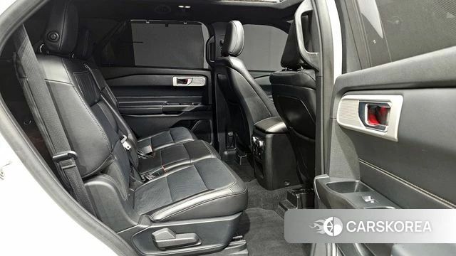 Ford Explorer 6th Generation 2020 Белый из Кореи, фото 2