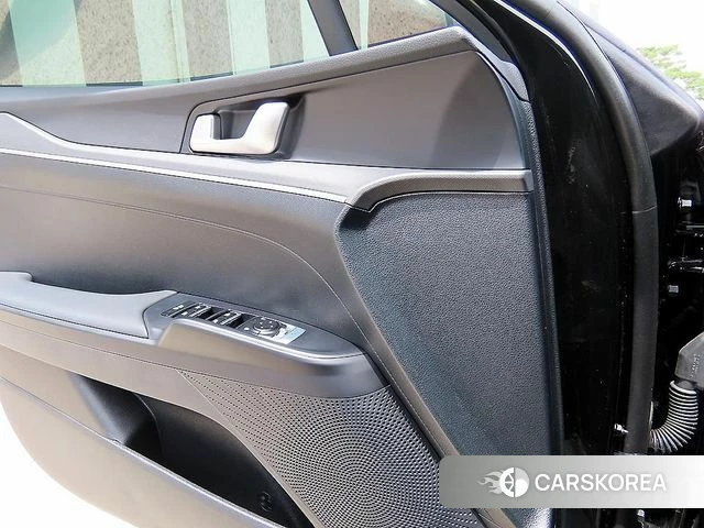 Kia The New K5 3rd generation 2024 Черный из Кореи, фото 2