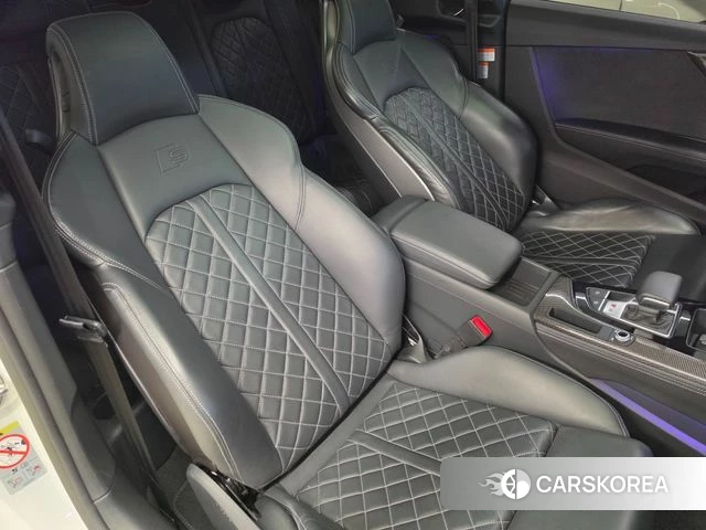 Audi S5 (F5) 2023 Белый из Кореи, фото 2