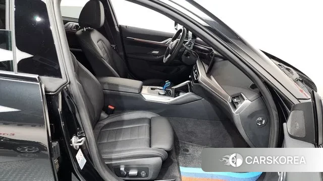 BMW i4 2022 Черный из Кореи, фото 2