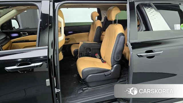 Kia Carnival 4th generation 2023 Черный из Кореи, фото 2