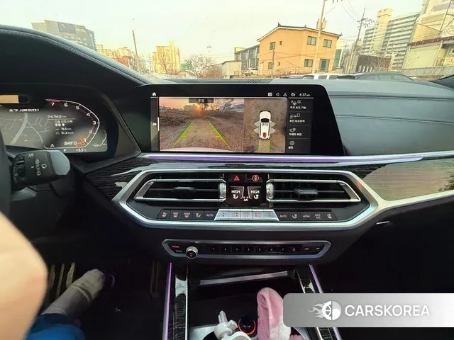 BMW X7 (G07) 2022 Белый из Кореи, фото 2