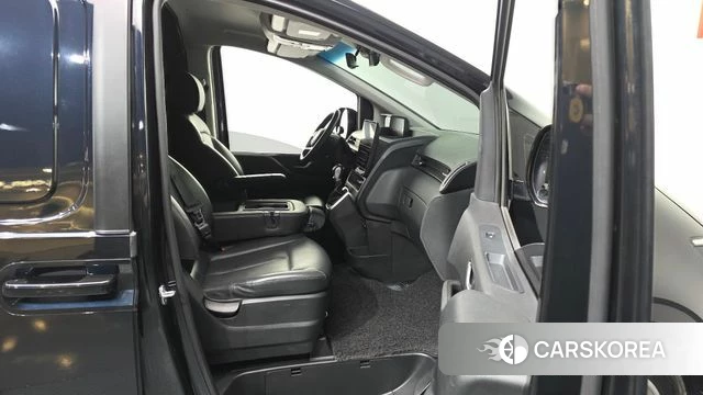 Hyundai Staria 2021 Синий из Кореи, фото 2
