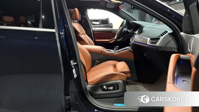 BMW X6 (G06) 2022 Черный из Кореи, фото 2