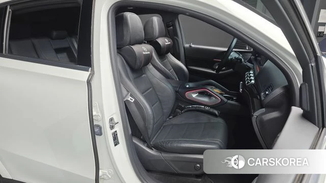 Mercedes-Benz GLE-Class W167 2021 Белый из Кореи, фото 2