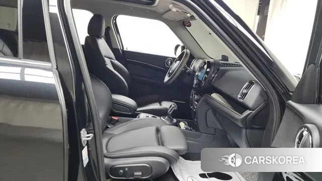 Mini Cooper Countryman 2022 Черный из Кореи, фото 2