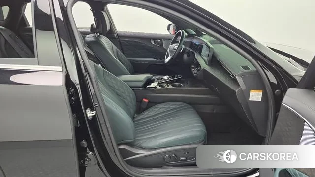 Kia K8 Hybrid 2023 Черный из Кореи, фото 2