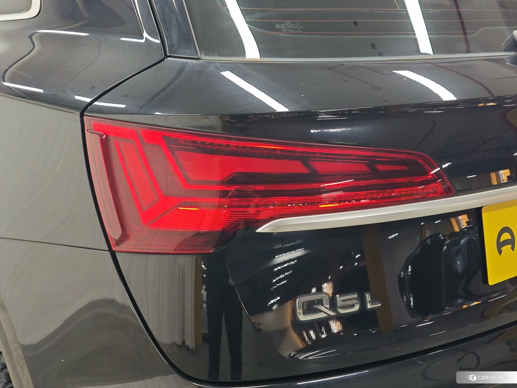Audi Q5L 2021 Черный из Китая, фото 2