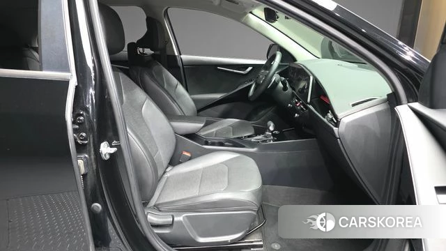 Kia Di Ol Nu Niro 2022 Черный из Кореи, фото 2