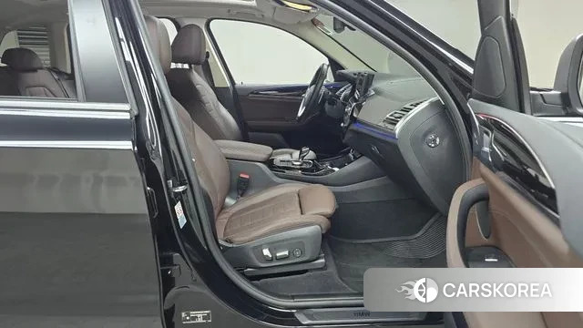 BMW X3 (G01) 2022 Черный из Кореи, фото 2